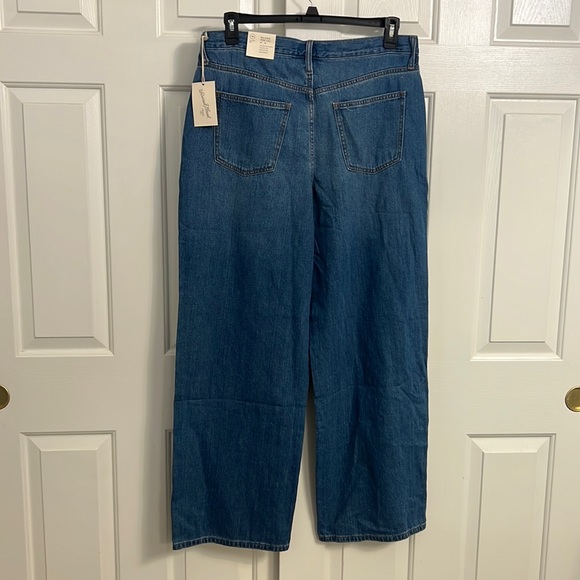 P21-NWT Universal Thread Women High-Rise Relaxed Wide Straight Leg Jeans -14/32R - Picture 3 of 12